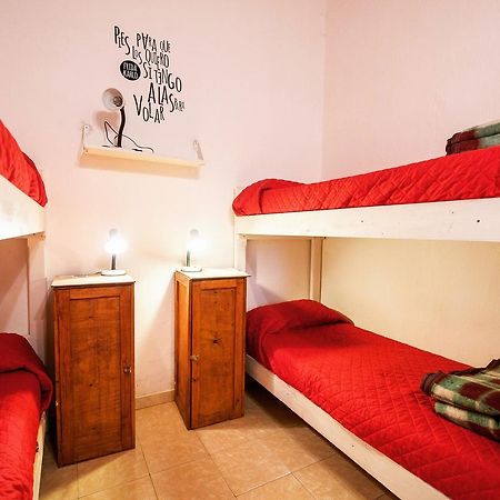 Hostel Aneley Tanti Buitenkant foto