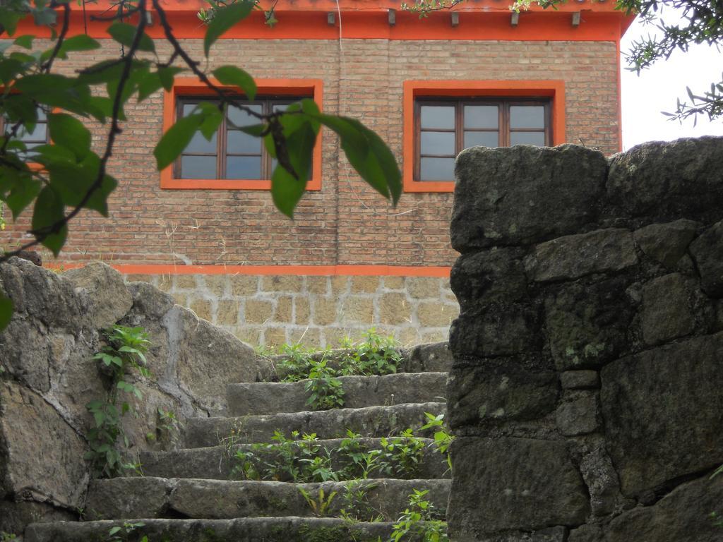 Hostel Aneley Tanti Buitenkant foto