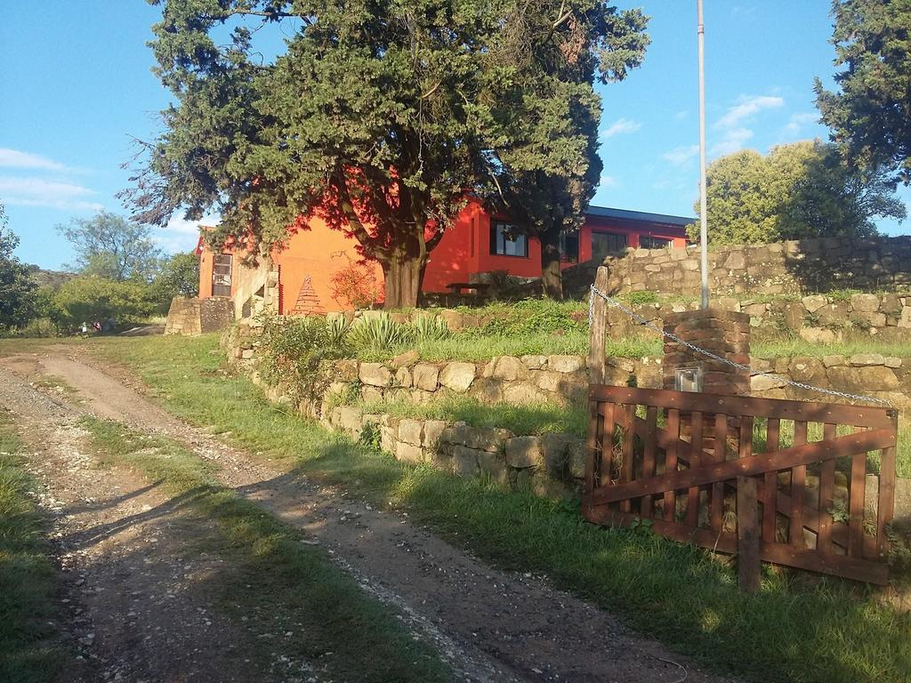 Hostel Aneley Tanti Buitenkant foto