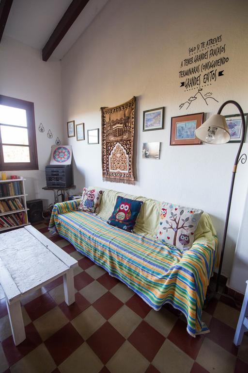 Hostel Aneley Tanti Buitenkant foto